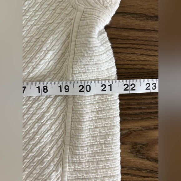 Lululemon On Repeat Textured Sweater Dress/Tunic in Cream - Picture 4 of 6